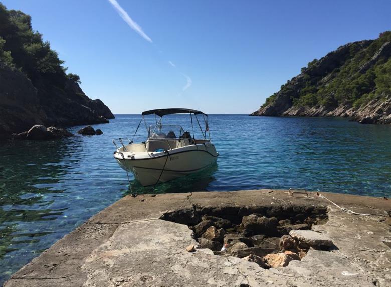 Excursion d'une journée au lagon bleu et à l'île de Šolta depuis Split et Trogir