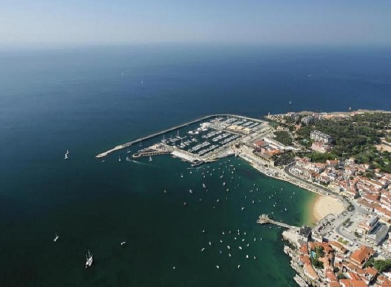 Full-day Sintra Deluxe Tour from Lisbon