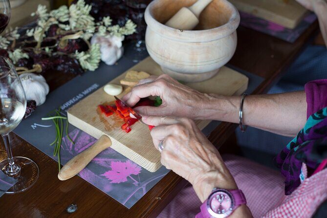 1 Hour and Half Mojo Sauce Workshop With Winery Tour - Practical Details