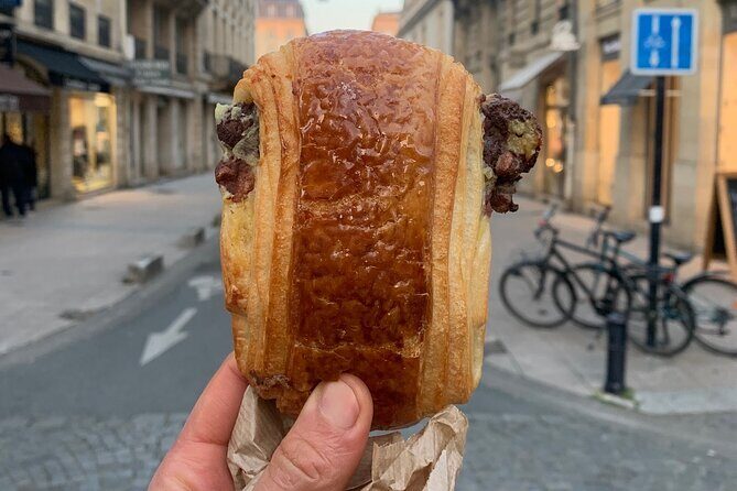 #1 Montmartre Pastries & Chocolate Food Tour with 6+ Tastings - Exploring the Itinerary in Detail