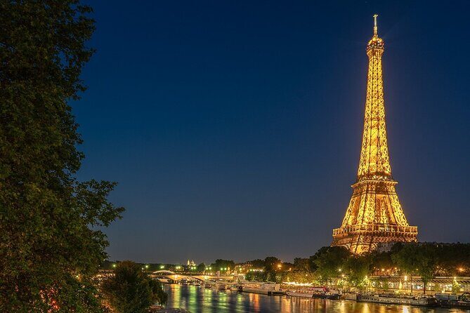 2-Hour Private Tour in Paris - Authentic Experience and Guide Quality
