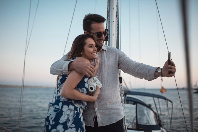 2-Hour Sailing Trip from Barcelona with open bar - Frequently Asked Questions