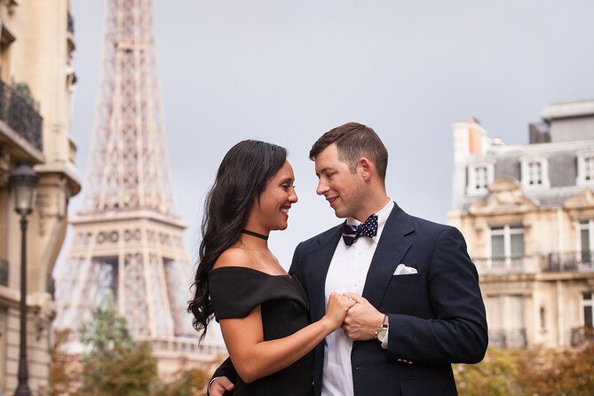 2 Hours Photoshoot tours at the Eiffel tower, Trocadero, Champ de Mars and more - What Makes This Tour Stand Out?