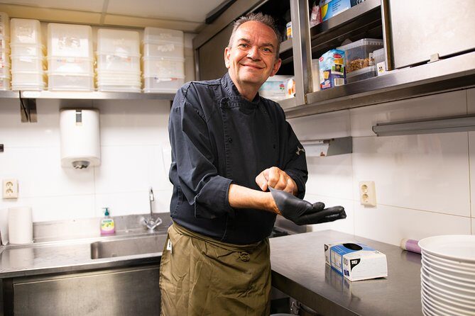 3-course Dinner in the Dark Amsterdam - Who Should Consider This Experience?