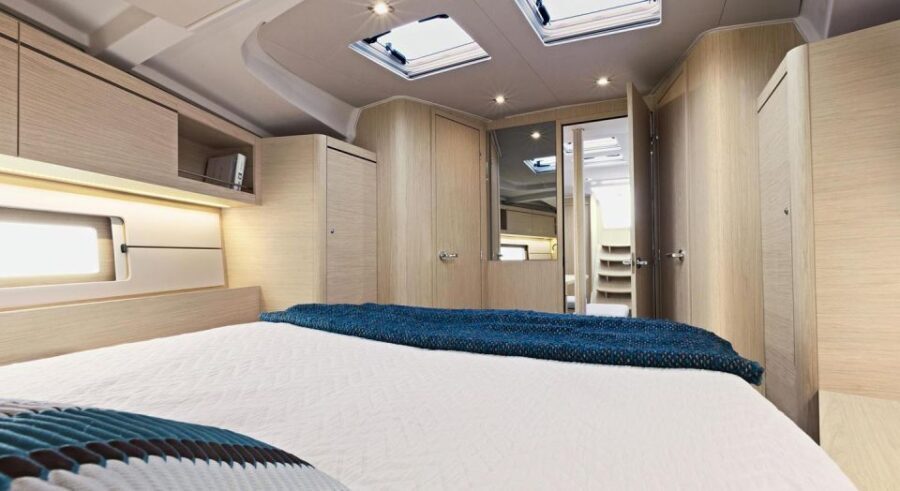3-Day Crewed Charter "The Relaxing" Beneteau Oceanis 46.1 - Who Will Love This Experience?