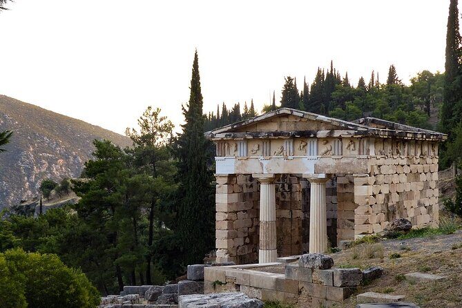 3 Day Private Tour in Olympia, Delphi & Monasteries of Meteora - Who Should Consider This Tour?