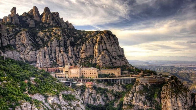 3-Hour Supercar Route from Barcelona to Montserrat Mountain - The Experience in Detail