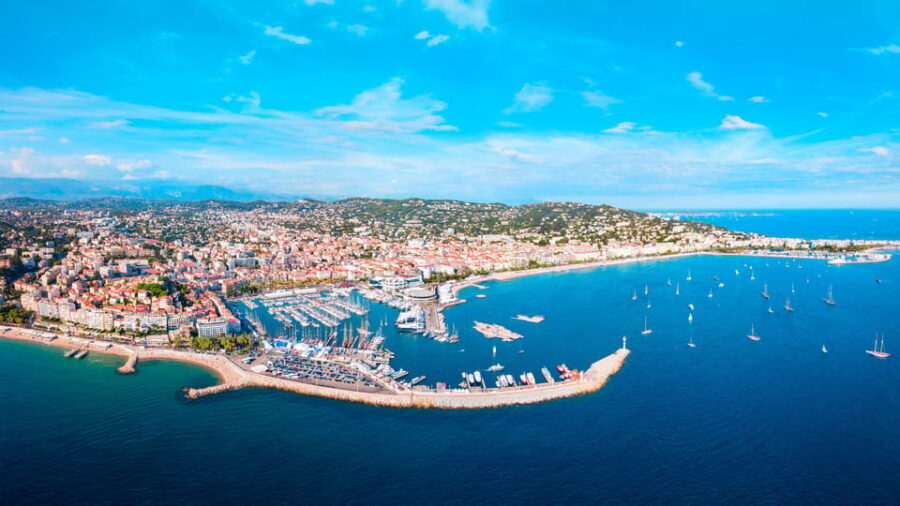 30-minute panoramic flight from Monaco - Detailed Review of the 30-Minute Helicopter Flight from Monaco