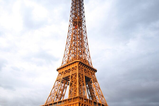 6 hours Paris City Tour with Seine River cruise and Crazy horse - The Sum Up