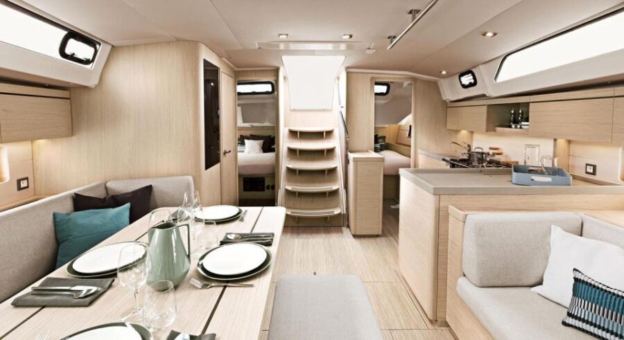 7-Day Crewed Charter "The Cosmopolitan"Beneteau Oceanis 46.1 - What Makes This Yacht Cruise Stand Out