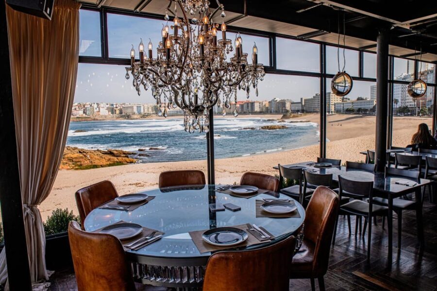 A Coruña: 4-Hour Guided City Walking Tour with Food Tasting - Who Will Love This Tour?