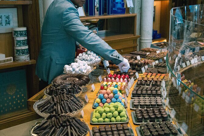 A Morning in Paris Food Tour: Croissants, Baguettes & Chocolate - Why This Tour Works