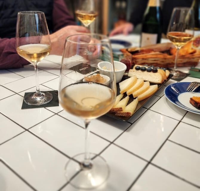 A Taste of Catalan Elegance: Barcelona Wine Tasting - What to Expect: The Experience in Detail
