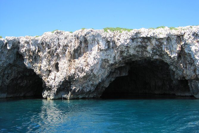 Adventurous Blue and Green Cave group tour - The Itinerary in Detail