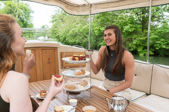 Afternoon Tea Sightseeing River Cruise in Oxford - Food and Drink: A Delicious Bonus