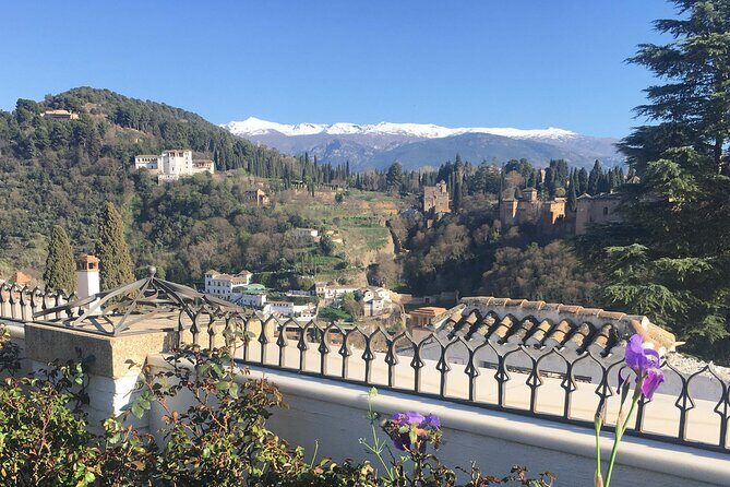Albaicín and Sacromontes Iconic Sights: A Self-Guided Audio Tour - Authenticity and Educational Value