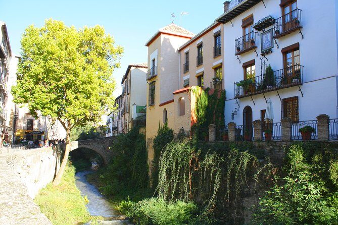 Albayzin and Sacromonte Guided Walking Tour in Granada - Authentic Experiences and Practical Insights