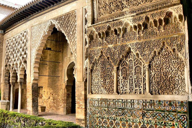 Alcazar of Seville Private Tour - Detailed Breakdown of the Itinerary