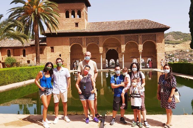 Alhambra, Generalife & Nasrid Palaces Guided Tour in Granada - Practical Details and Tips