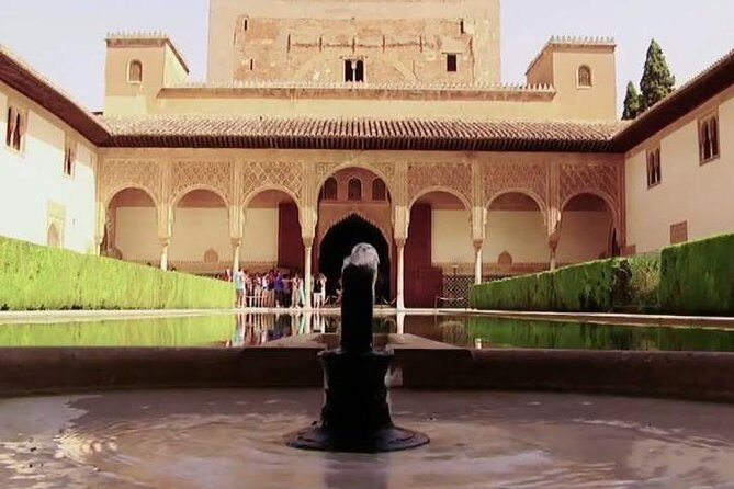 Alhambra Guided Tour & Albaicin Tour from Seville - Who Will Love This Tour?