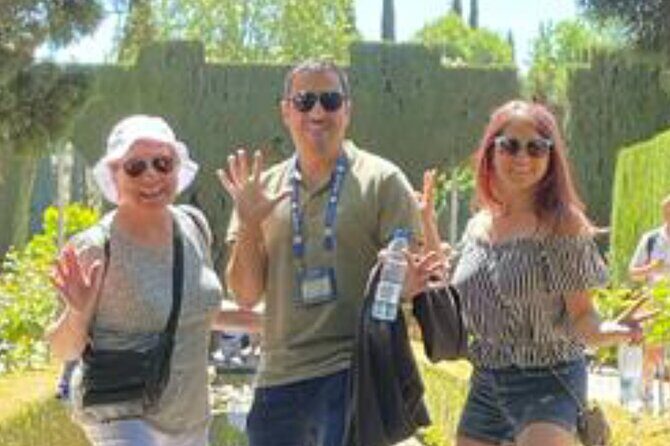 Alhambra, Nasrid Palaces, Generalife & Alcazaba Private Tour - Who Should Book This Tour?