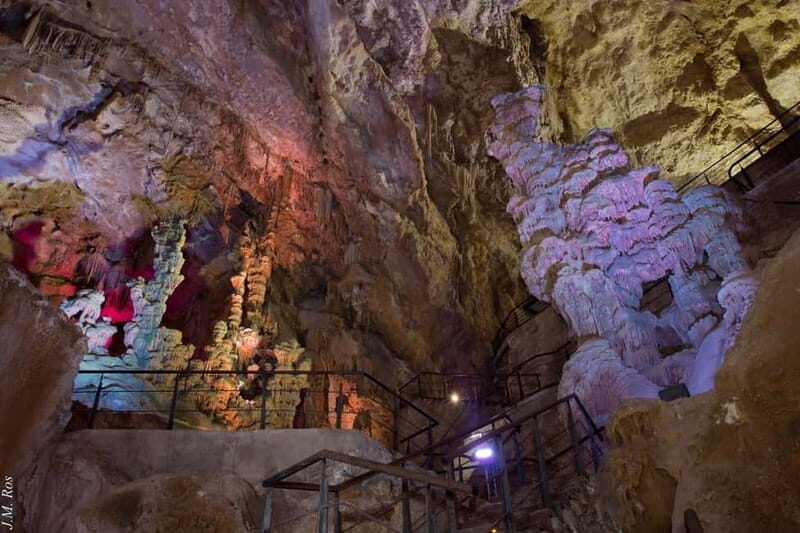 Alicante: Canelobre Caves & Busot Tour with Local Guide - Detailed Itinerary Breakdown