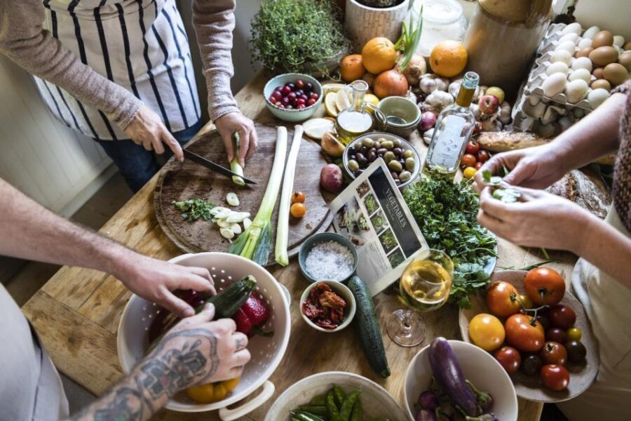Alicante: Cooking Class with Private Chef and Local Wine - A Practical Dive into the Experience
