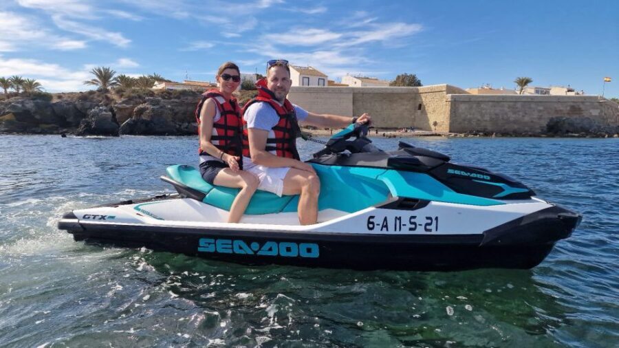 Alicante: Jetski Excursión to Tabarca Island with snacks - Practical Tips for Travelers