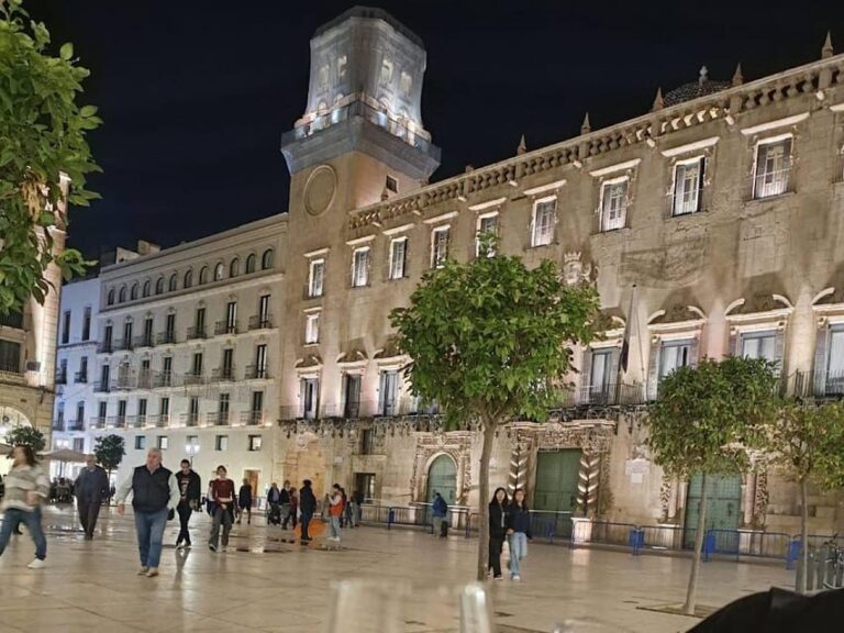 Alicante: Night Walking Tour - The Value for Travelers