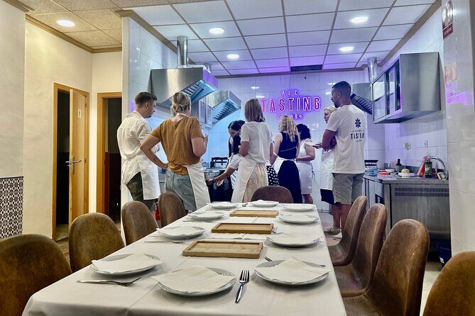 Alicante Paella Cooking Class, Tapas, Drinks and Marketplace - Authenticity and Value