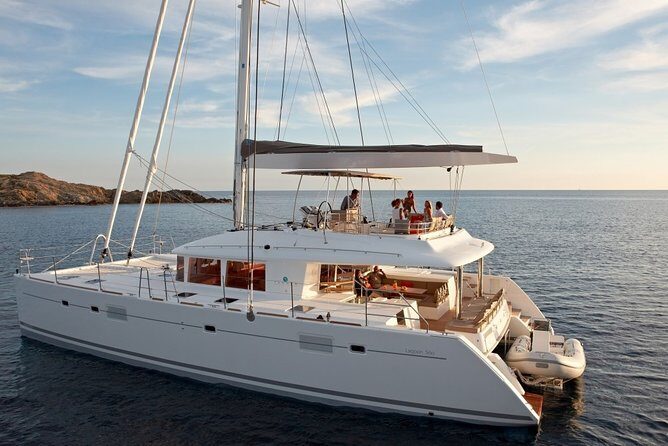 All-Inclusive: Santorini Luxury Sunset Cruise with Greek Meal - Who Will Love This Tour?