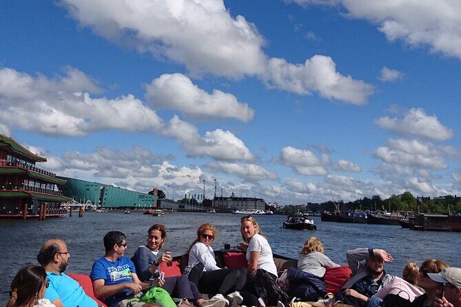 Amsterdam 1-Hour Canal Cruise With Live Guide - Who Will Love This Tour?