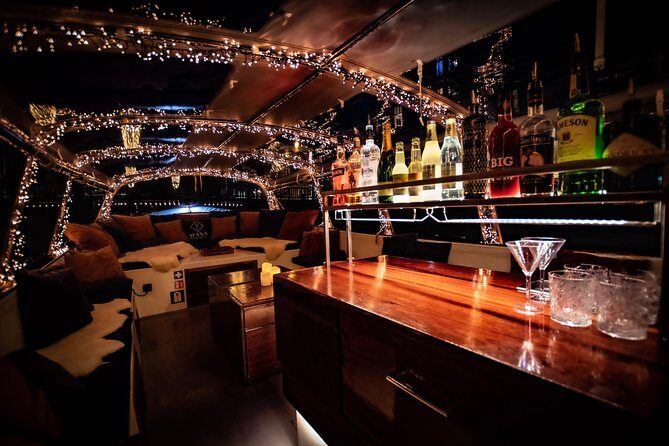 Amsterdam 2-Hour Evening Cruise With Live Guide and Bar - Who Will Love This Experience?