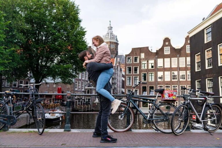 Amsterdam Canals Photoshoot: Private Solo, Family or Couples - The Sum Up