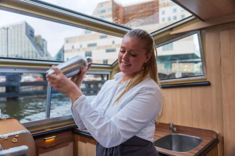 Amsterdam: Evening Cocktail Cruise Along The Canals - A Detailed Look at the Experience