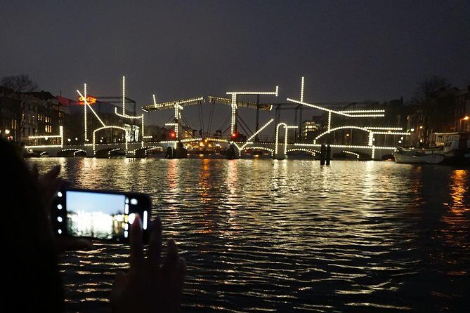 Amsterdam Festival of Lights Cruise by Captain Dave - Who Should Consider This Tour?