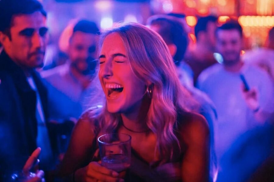 Amsterdam: Ludwig's Private Pub Crawl with VIP Club Entry - Exploring the Details of Ludwig’s Private Pub Crawl