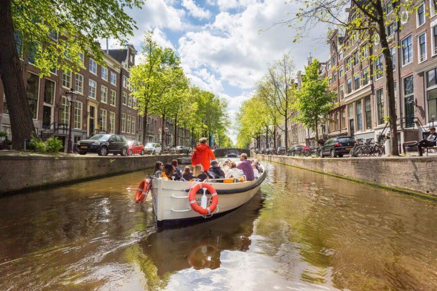 Amsterdam: Private Cruise with Drinks & Optional Snacks - What Makes This Tour Stand Out