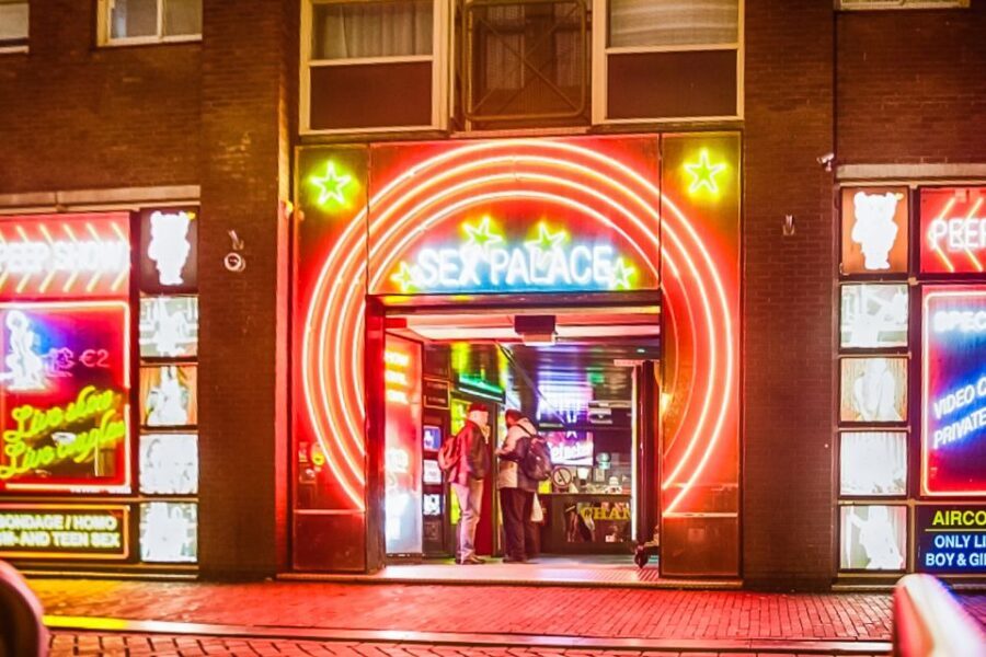 Amsterdam Red Light District & Coffee Shop Tour - Final Thoughts