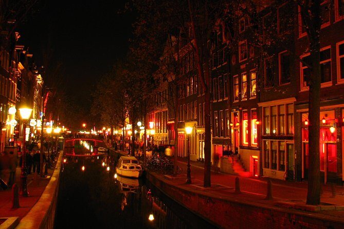 Amsterdam Red Light District group tour - Who Should Consider This Tour?