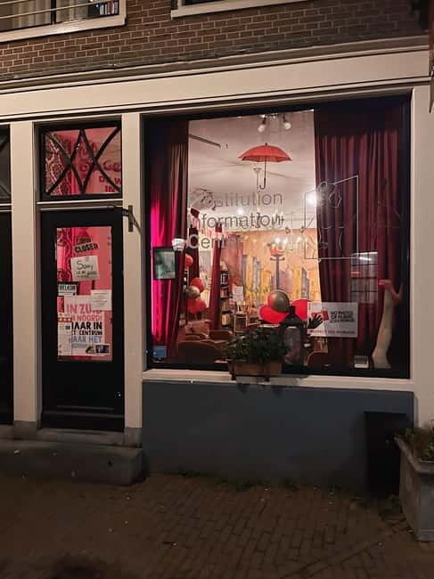 Amsterdam: Red Light District Tour in German/English for groups of 4 or more - Who Will Benefit Most?