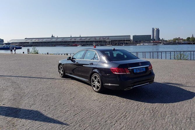 Amsterdam Schiphol Airport Private Pickup High Service & Comfort - Why Travelers Love This Experience