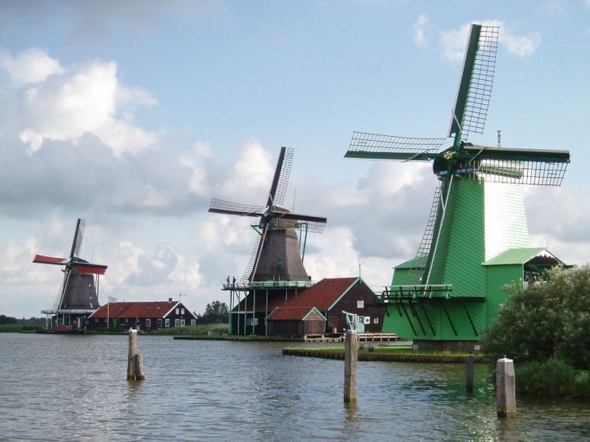 Amsterdam: Zaanse Schans Windmills Bike Tour with Guide - Who Should Consider This Tour?