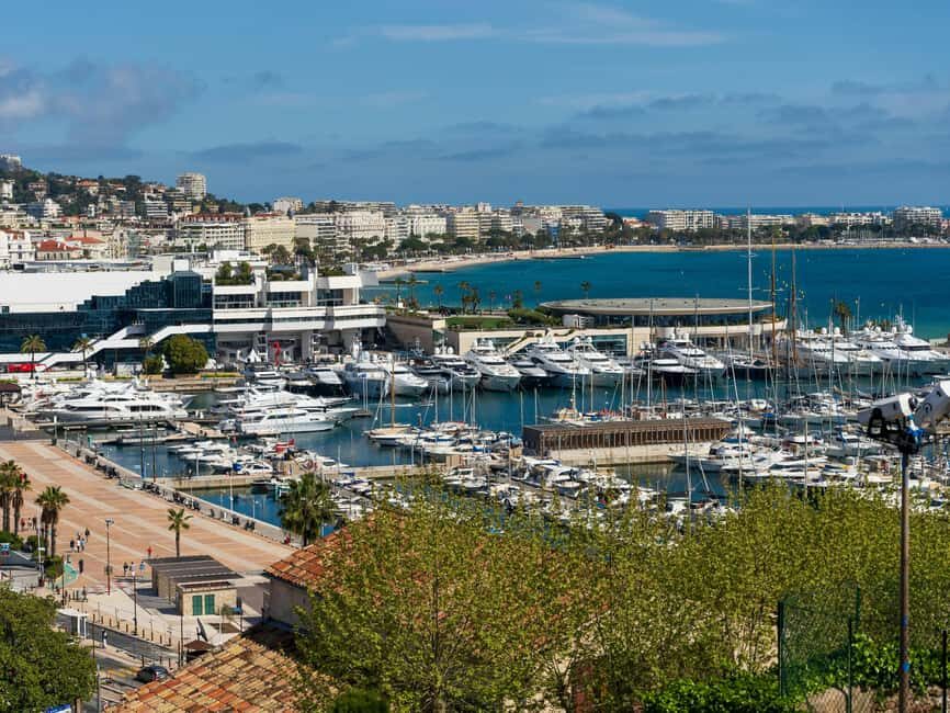 Antibes/Cannes/St Paul de Vence Half-day excursion with car & guide - Exploring the Riviera: What to Expect from the Tour