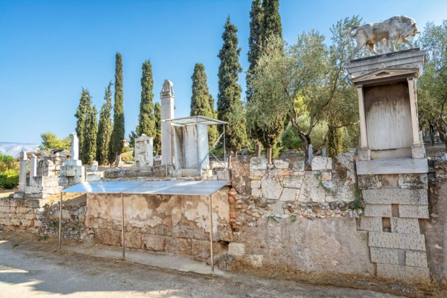 Athens: Acropolis Museum Ticket with Audio Guide - Who Should Consider This Experience?