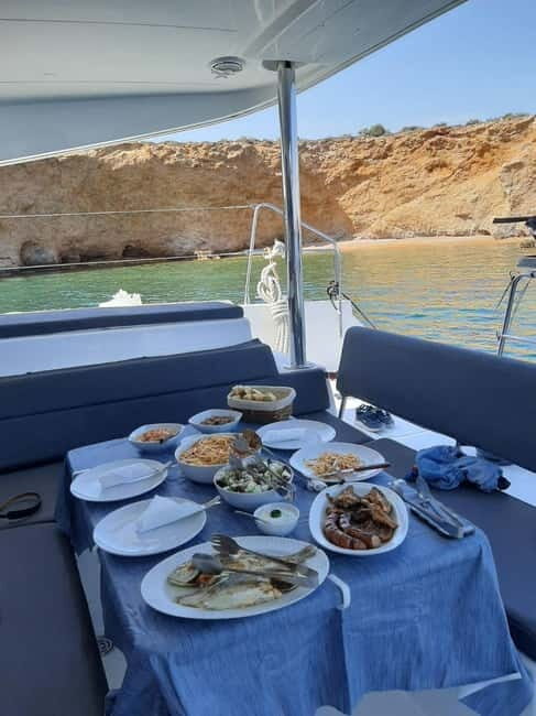 Athens: Private Catamaran Experience with Meal & Open Bar - Detailed Breakdown of the Itinerary