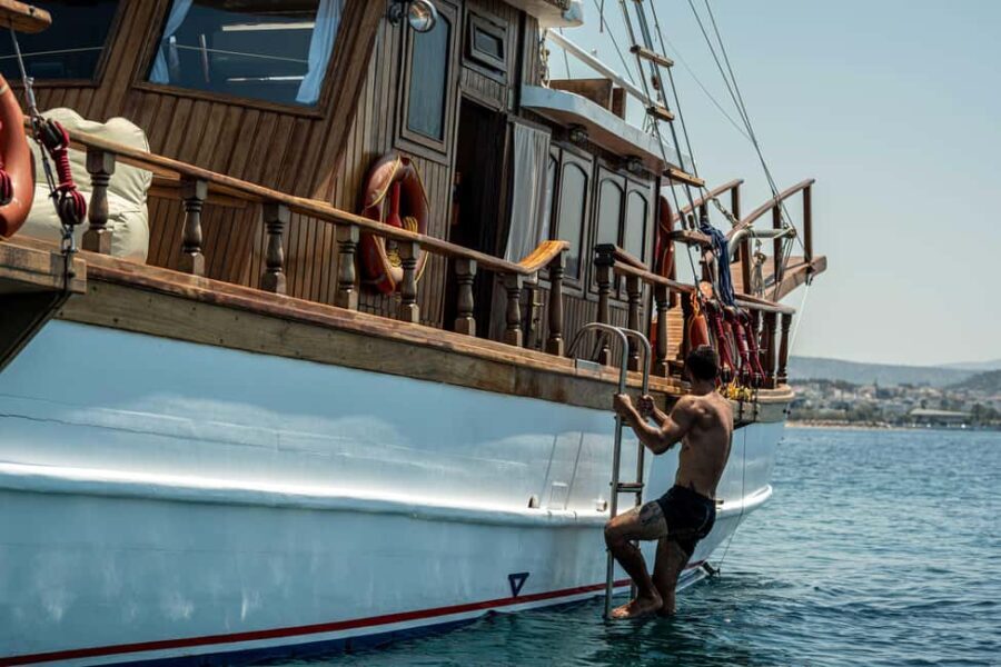 Athens: Saronic Gulf Cruise with Breakfast and Drinks - What to Expect on the Saronic Gulf Cruise