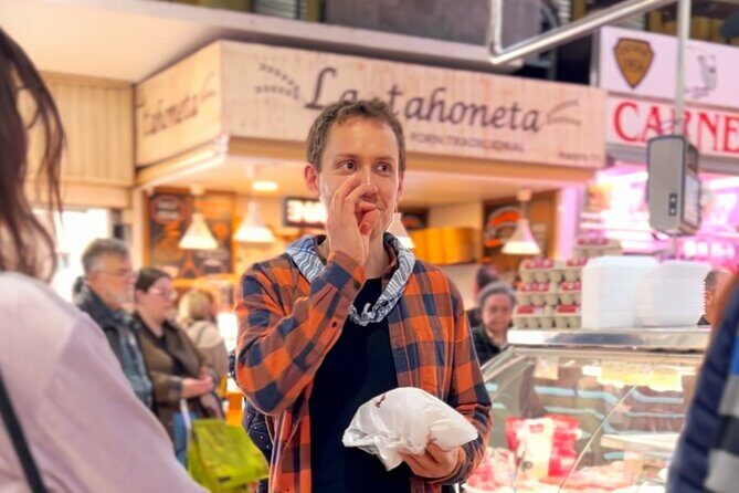 Award-Winning Paella & Market in Small Group with Chef Jordi - An In-Depth Look at the Valencian Paella Experience