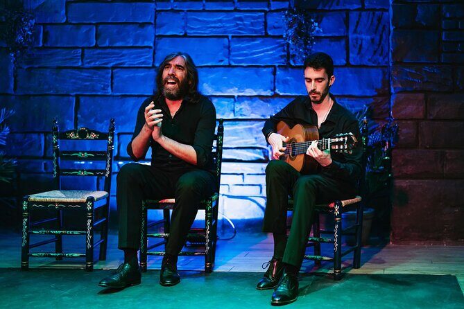Baraka Triana. Flamenco show with drink - Who Should Consider This Flamenco Tour?