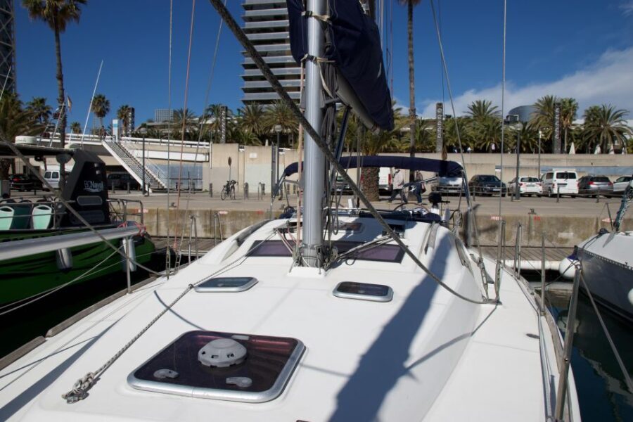 Barcelona: 2/3/4h Exclusive Private Sailing Boat Cruise - Detailed Breakdown of the Tour Stops and Experience